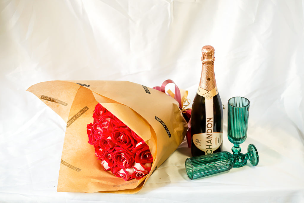 Buquê nicole , chandon e taças