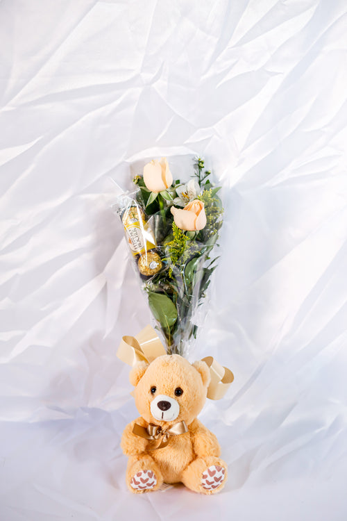 2 rosas decorada , urso